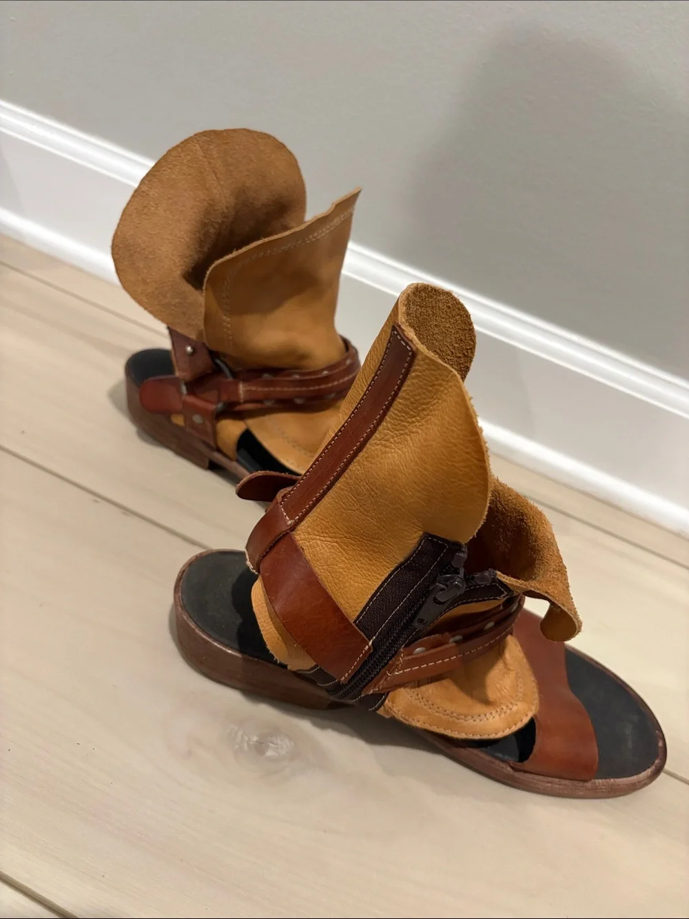 Free People Two-Tone Brown Tan Leather Open-Toe Sandals - Picture 3 of 5